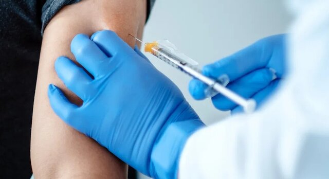 تزریق دومین دوز واکسن کرونا در آمریکا