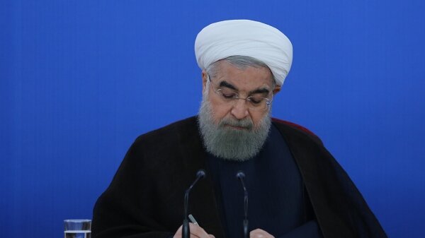 روحانی “حمید رضا مومنی” را به عنوان “مشاور رئیس جمهور در مناطق آزاد تجاری، صنعتی منصوب کرد