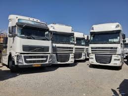 شفاف‌نبودن واردکنندگان عامل ترخیص نشدن کامیون‌های وارداتی