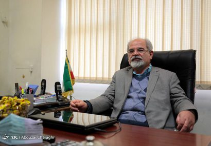 محمد صادق مشایخ به ظریف تسلیت گفت