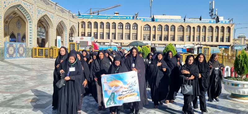 اشک شوق زیارت حرم حضرت ثامن الحجج این نوبت به مادران خنج استان فارس رسید.