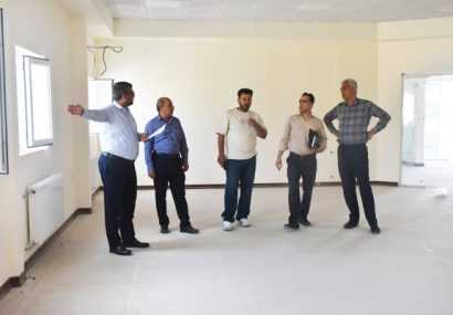 کتابخانه علامه خفری شهر باب انار به مرحله تجهیز رسیده است
